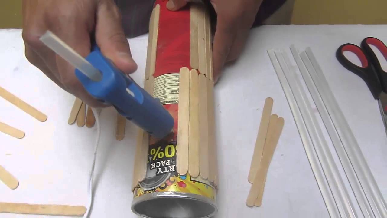 Como hacer un florero con palitos de helado o paleta - YouTube Como hacer un florero con palitos de helado o paleta - YouTube