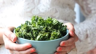 Garlicky Kale Salad (Whole Foods Copycat)