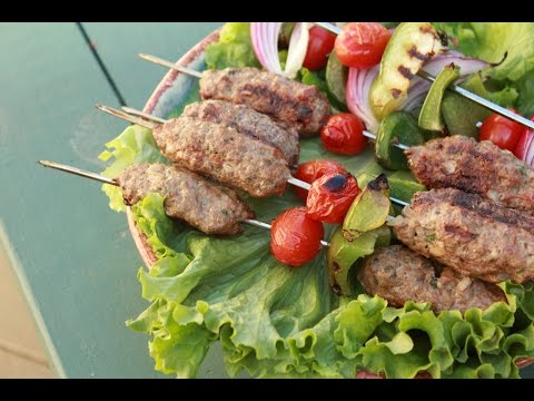 Video: Cum Se Face Un Delicios Sheb Kebab