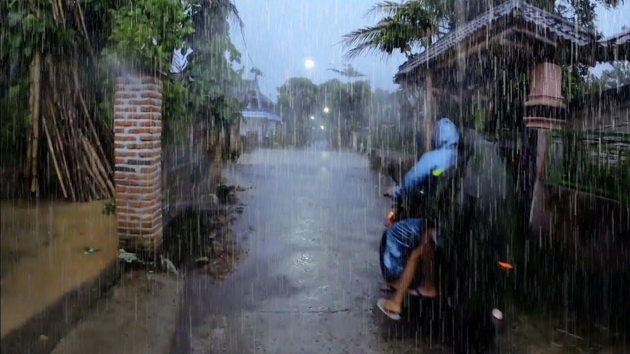 heavy rain in the evening || calm atmosphere - YouTube