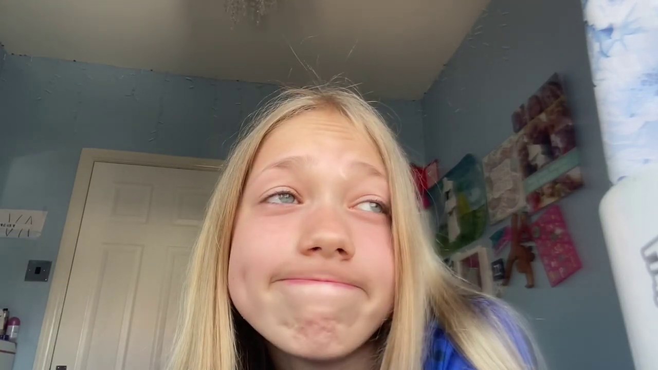 Day 2 of learning how to roller skate!! YouTube