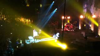 AVENGED SEVENFOLD- Almost Easy (Live From Rockford Metro Center 2011)
