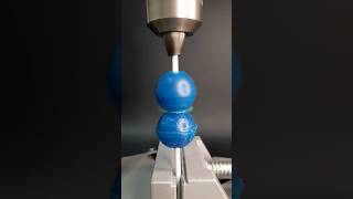 ドリルで色んな物をぶつけ合わせた映像が衝撃的過ぎた。