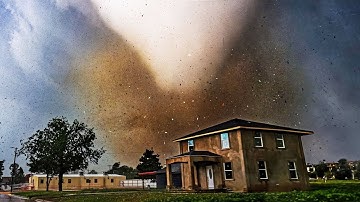 This Tornado Destroyed A Town In Front Of Me