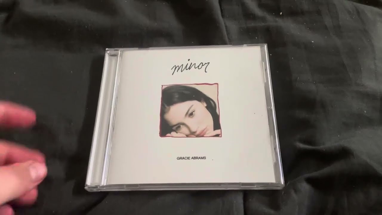 Gracie Abrams - minor (cd unboxing) | trentaco - YouTube