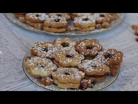 Biscotti di pasta frolla con crema mou