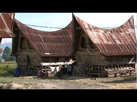 Vidéo: Lac Toba, Sumatra, Indonésie - description, caractéristiques et faits intéressants