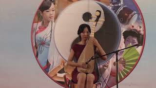 Pipa - 琵琶是一種四弦中國樂器。The pipa is a four-stringed Chinese musical instrument.