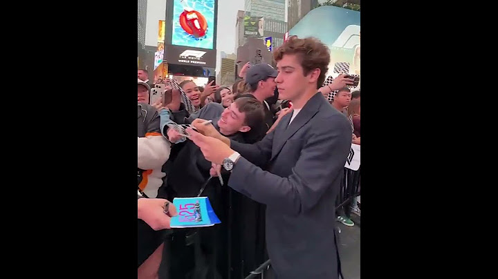 ✍️🎥 ¡COLAPINTO EN NUEVA YORK! Franco dijo presente en el avant premiere de la película de Formula 1.