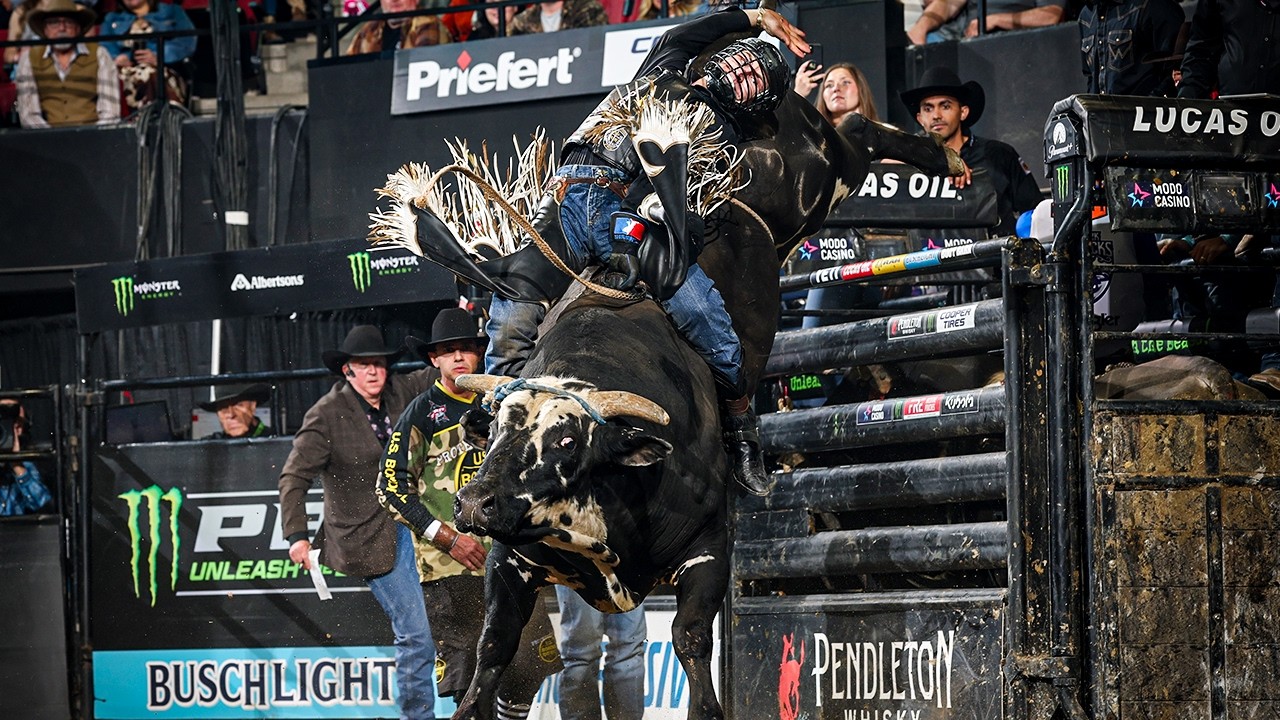 90-POINT RIDE: Jess Lockwood rides Rockville for 92.9 points | PBR