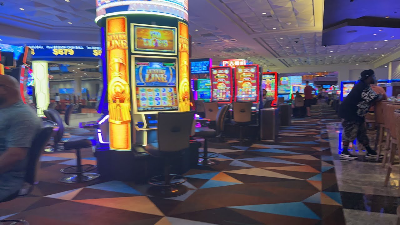 Las Vegas LIVE Cash or Crash - LIVE Stream Events - FOOD - GAMING ...