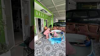 Mandi kolam lipat #kolamlipat #kolamrenanganak  #shorttrending