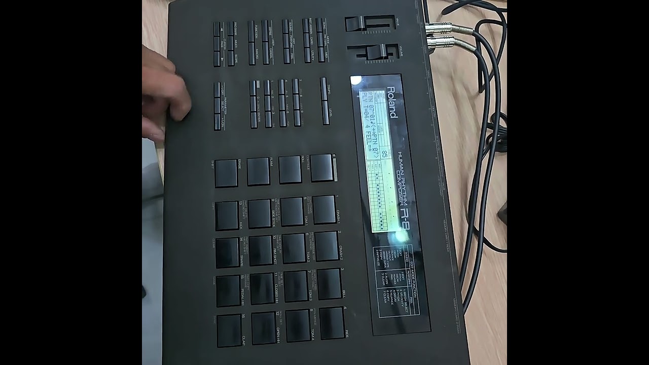 HƯỚNG DẪN CÁCH MỞ RIP CÀI ĐẶT SẲN TRÊN BỘ TRỐNG ĐIỆN TỬ ROLAND R8