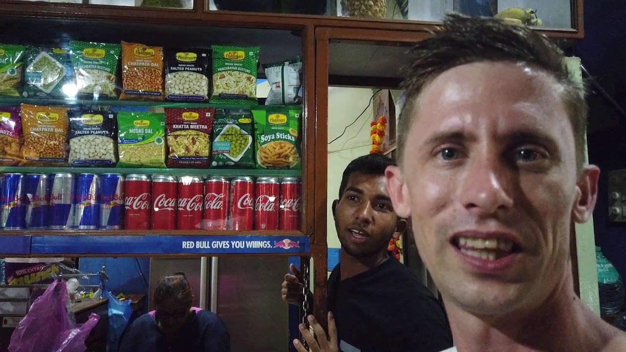 From Mumbai to Goa | Cakes on planes and a curry to boot