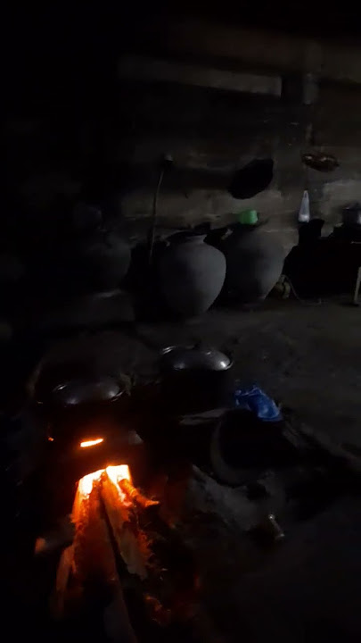 megenag jaman  dulu masak pake kayu bakar