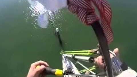 Mast climb No.3  - Fitting Nasa Clipper wireless wind to Halcyon 27