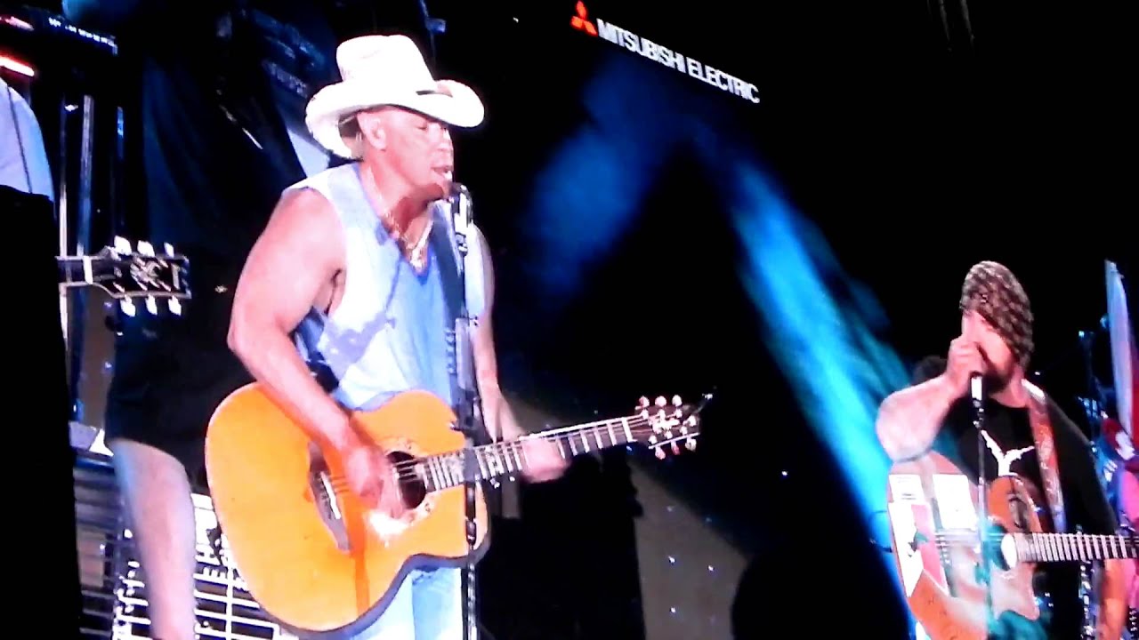Jambalaya/Black Water/Runnin Down A Dream Kenny Chesney & Zac Brown Band Dallas, TX YouTube