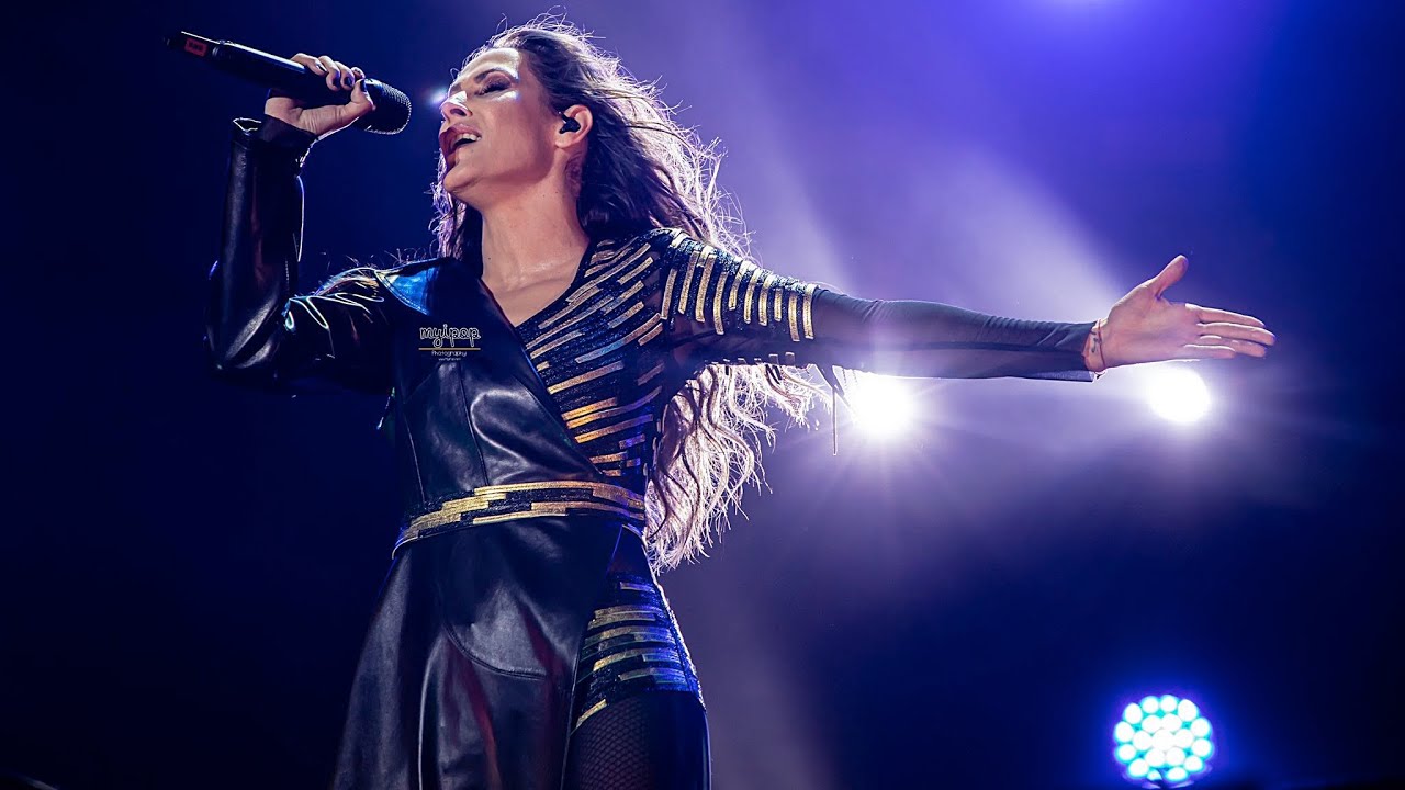 Malú - Abran Fuego | Mil Batallas Tour | Palacio Municipal de Deportes, Granada 2022