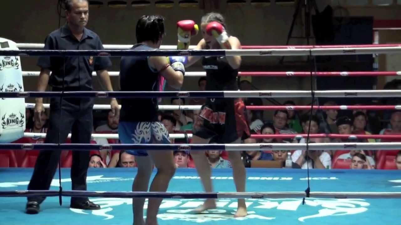 Laura Napolitano (Tiger Muay Thai) vs Maneerat Sor Pantip @ Patong Boxing Stadium 29/7/2013 tko cartoon network