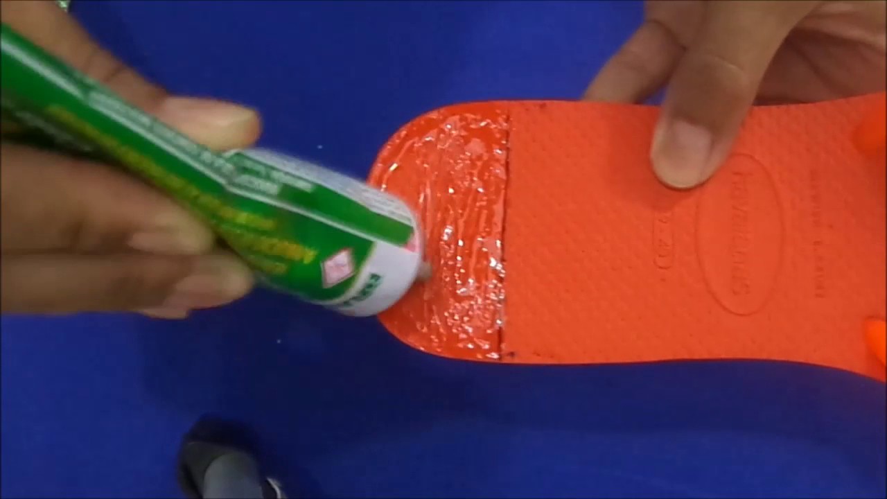 tutorial como colar lonita em chinelo by cida reis