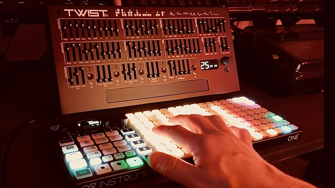 TWISTfm + Pulsar-23 and Meris Mercury X & LVX Jamuary 2025 day 11