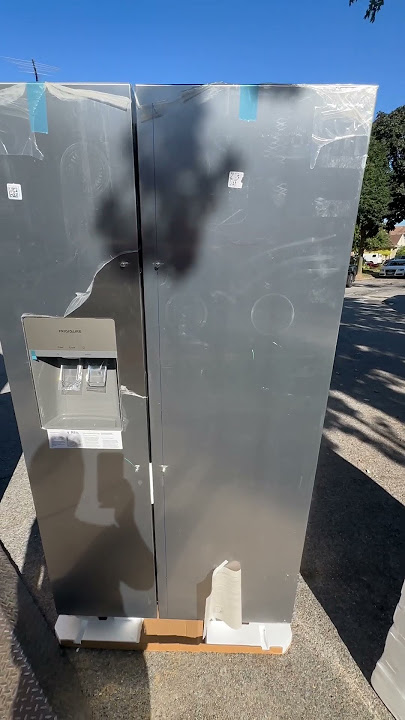 36 wide #frigidaire Fridge 2 door