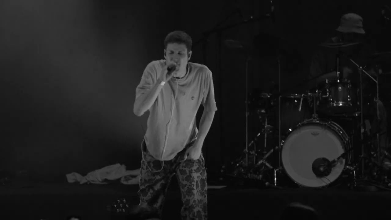 Guarda VAZZ LIVE - PREPOVEDANA (Live from Kino Šiška) su YouTube Guarda VAZZ LIVE - PREPOVEDANA (Live from Kino Šiška) su YouTube