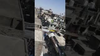 اردو بازار میں مقبول بیکری کے اوپر آگ لگی ہوئی ہے۔