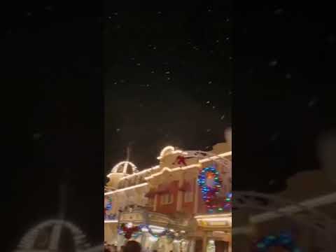 ١ ب ار ك ي ي ا ن ف س ي الر ب و ك ل م ا ف ي ب اط ن ي ل ي ب ار ك اس م ه ال ق د وس 