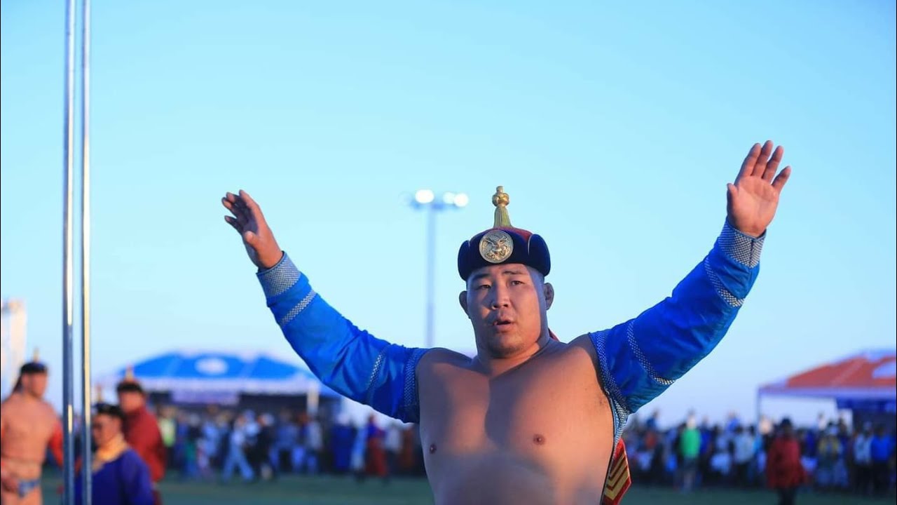 Монгол бөхийн аав. Улсын аварга Хангайн аав Оргих