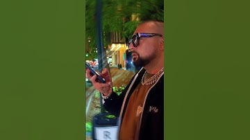 Told siri to #BringIt, and this is what she brought me.