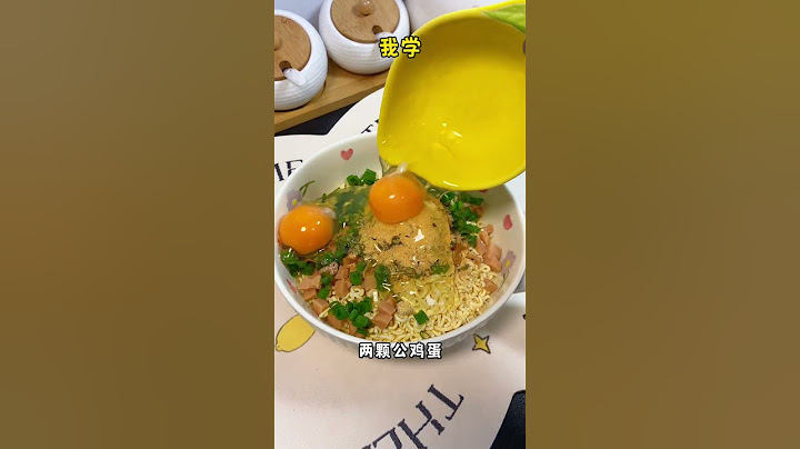 方便面敲碎烤一烤 就能复刻出咸香酥脆的干脆面 #泡面的神仙吃法 #干脆面 #自制干脆面