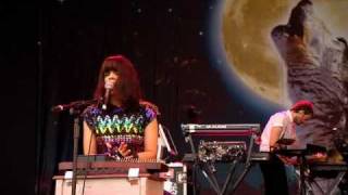 Bat for lashes Prescilla Live Glastonbury 2009.avi