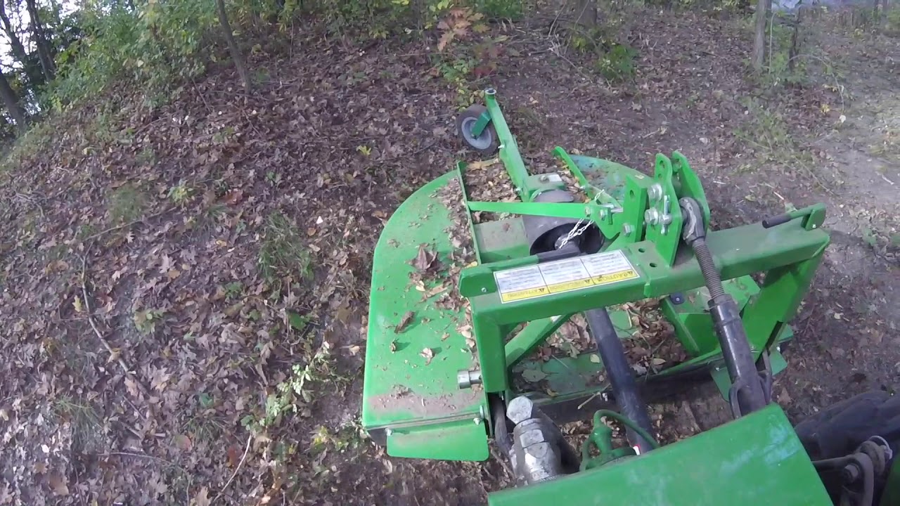🚜 John Deere Tractor 3038E rotary mower BRUSH HOGGING!!! YouTube