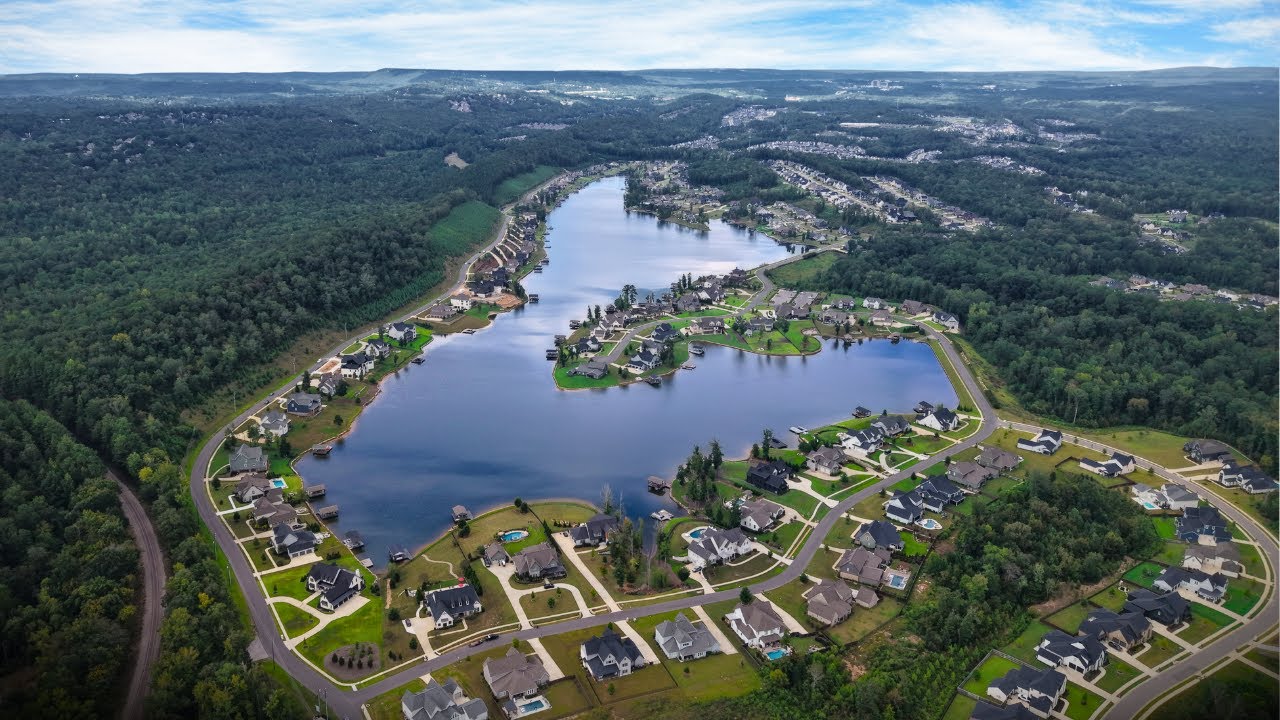 A Cinematic Tour of Hoover, Alabama's Blackridge Community | Signtaure Homes | Harris Doyle Homes