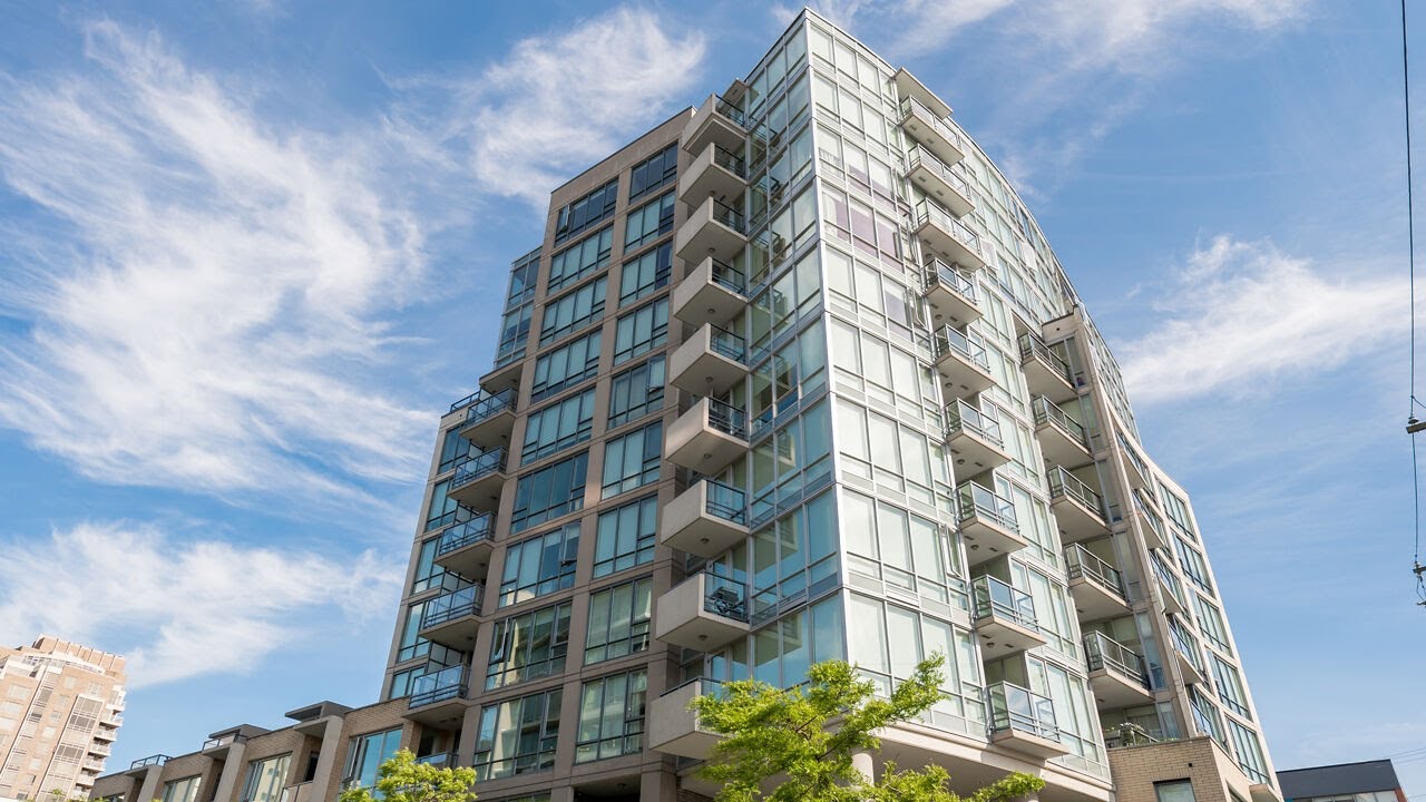 1102-1690-w-8th-avenue-vancouver-musee-youtube