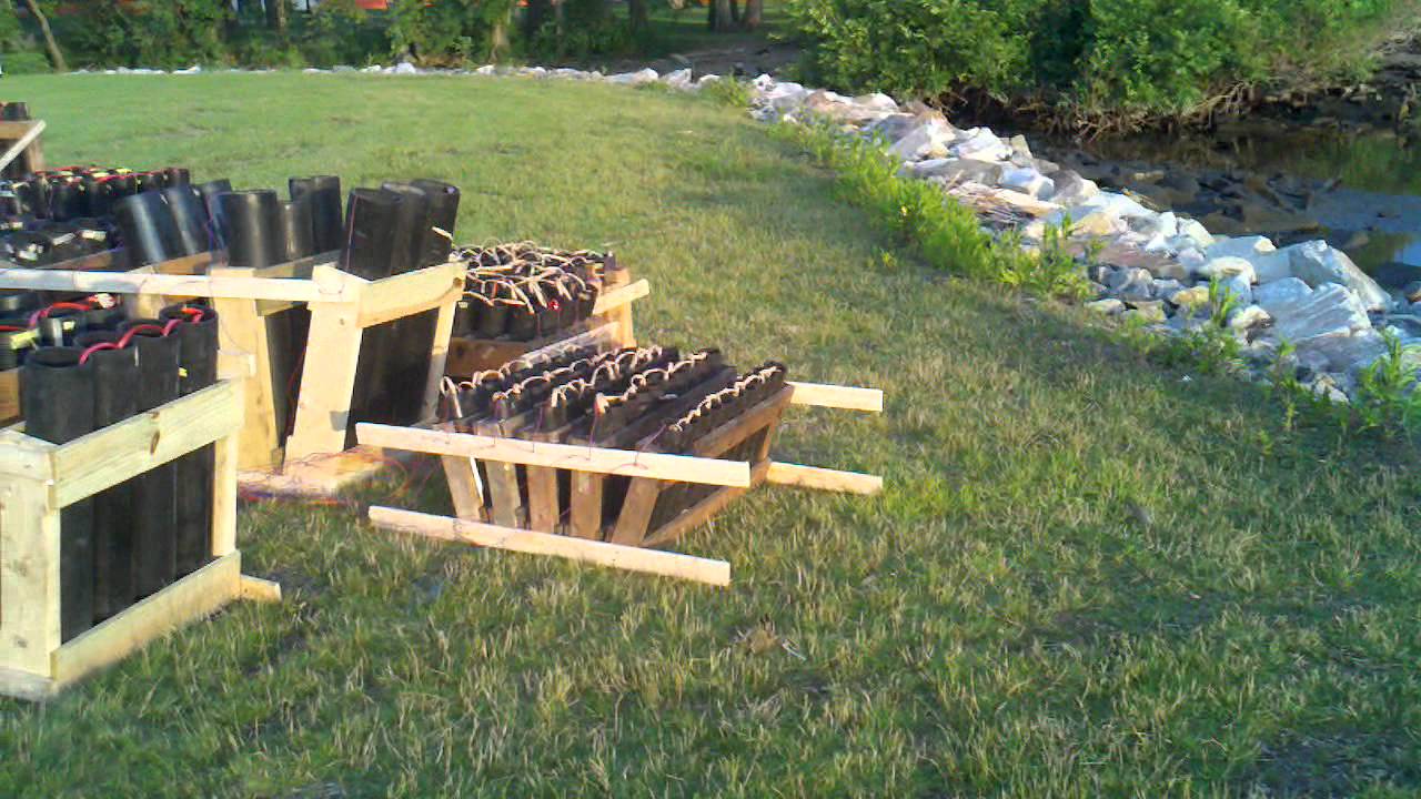 Peekskill Fireworks rack setup 2011 - YouTube
