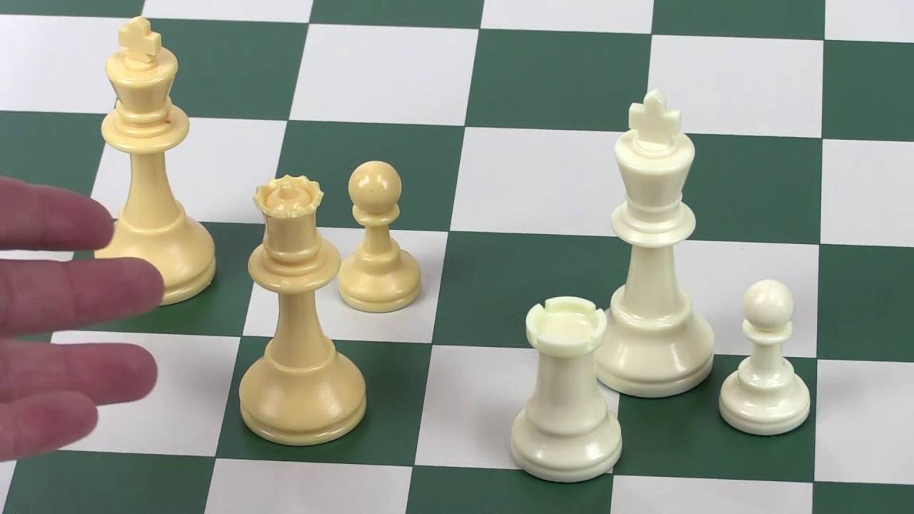  Basic Plastic Tournament & Club Staunton Chess Pieces