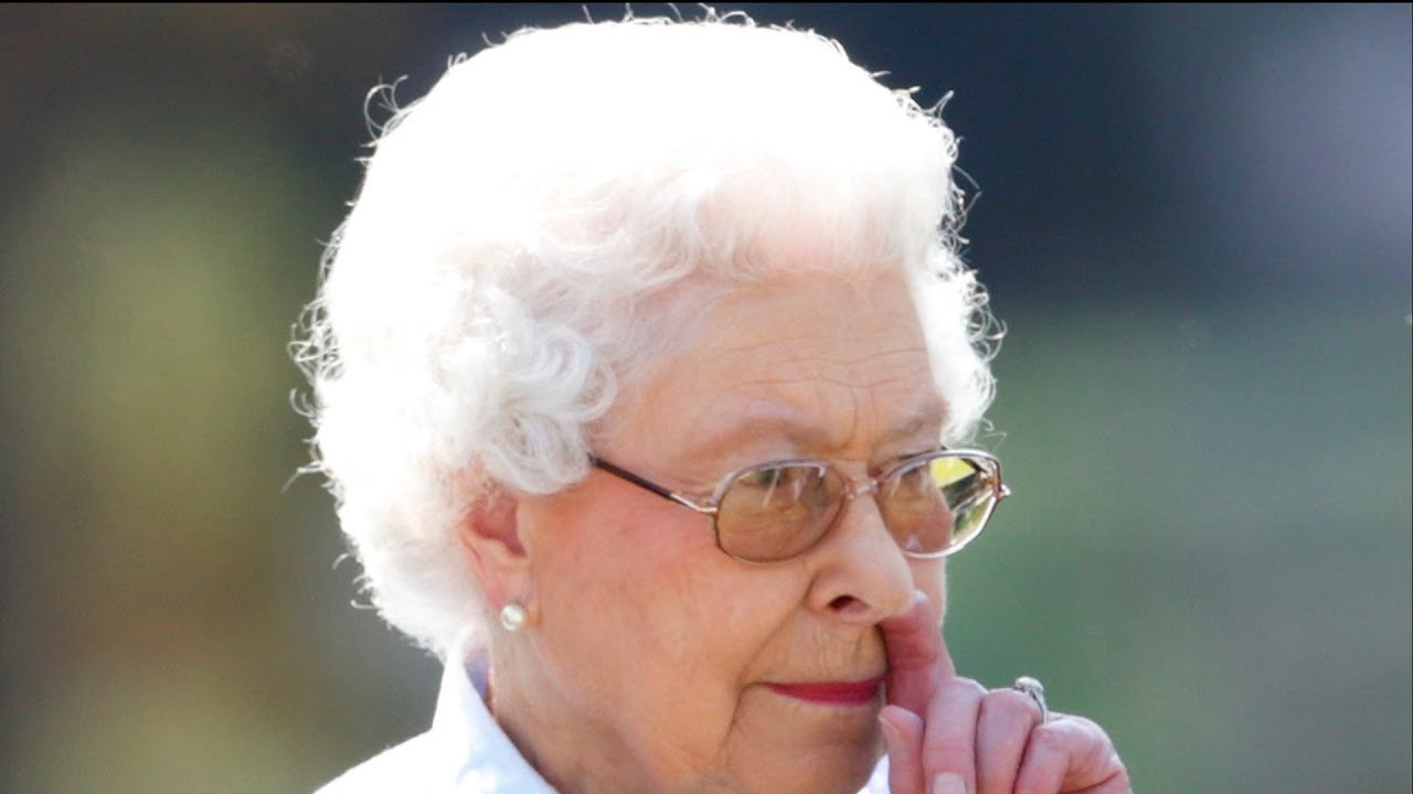 Momentos Incómodos De La Reina Isabel Que Fueron Vistos Por Millones