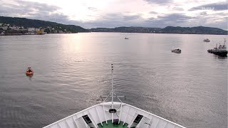 Slow TV: [HD] Boat Ride - The Fast Route (Hurtigruten) Part 1 - 10 hours