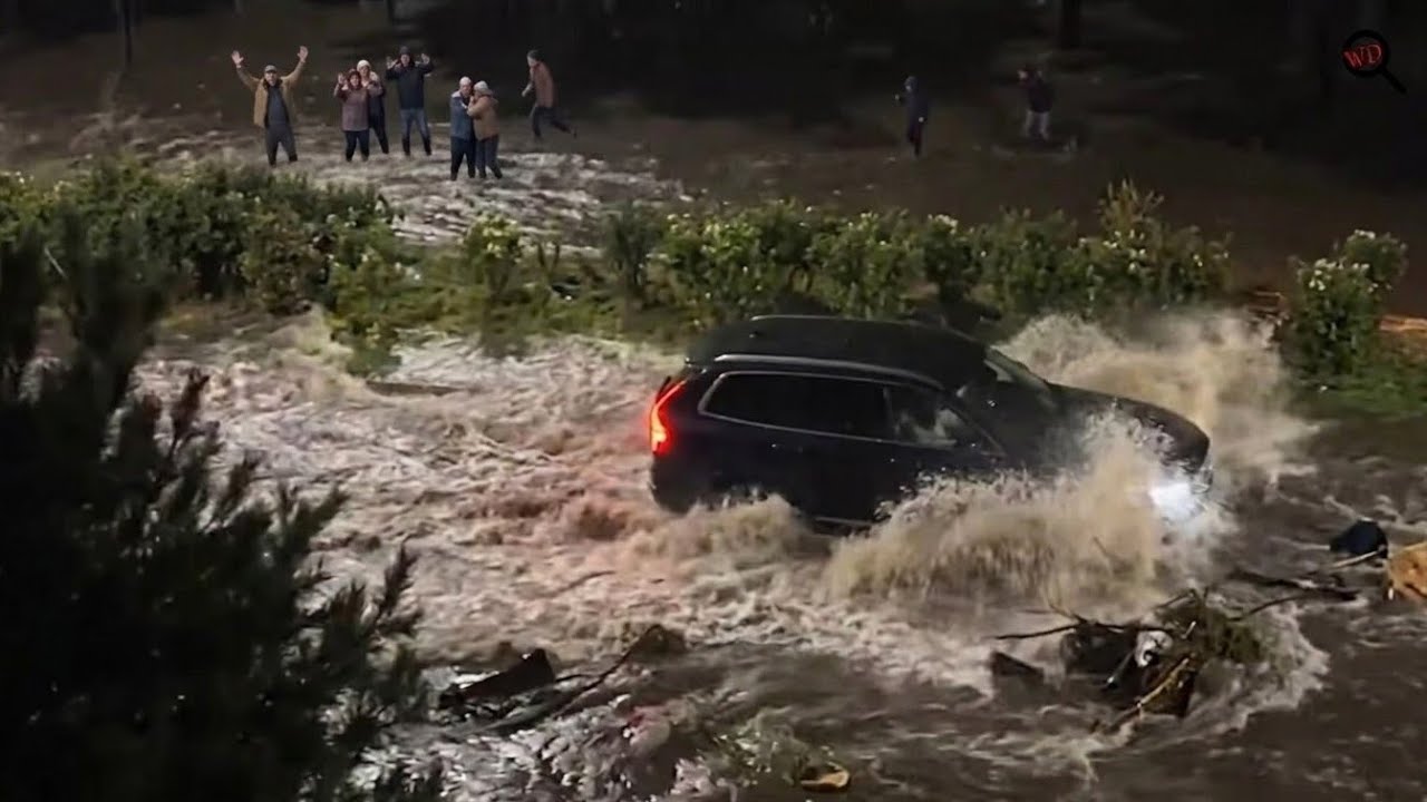 Urban Flash Flood Vulnerability During Severe Thunderstorms