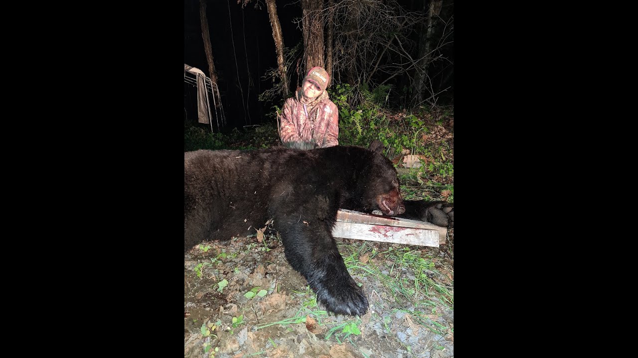 13 yr old Takes down a 500lb Ontario Spring Black Bear