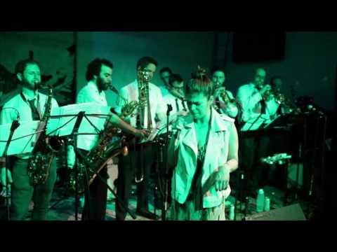 MK Groove Orchestra - Cristo Redentor (Live at Studio BPM, Vol 1)