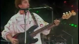 Queen One Vision (John Deacon cameras) Wembley 1986