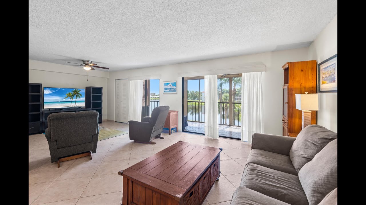 CONDO FOR SALE in Delray Beach, FLORIDA 2 beds, 2 baths with amazing