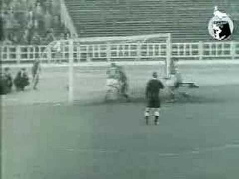 Penalty in 2 tijden door Rik Coppens