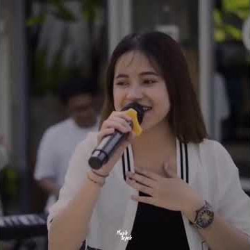 Download lagu Nutupi laraku