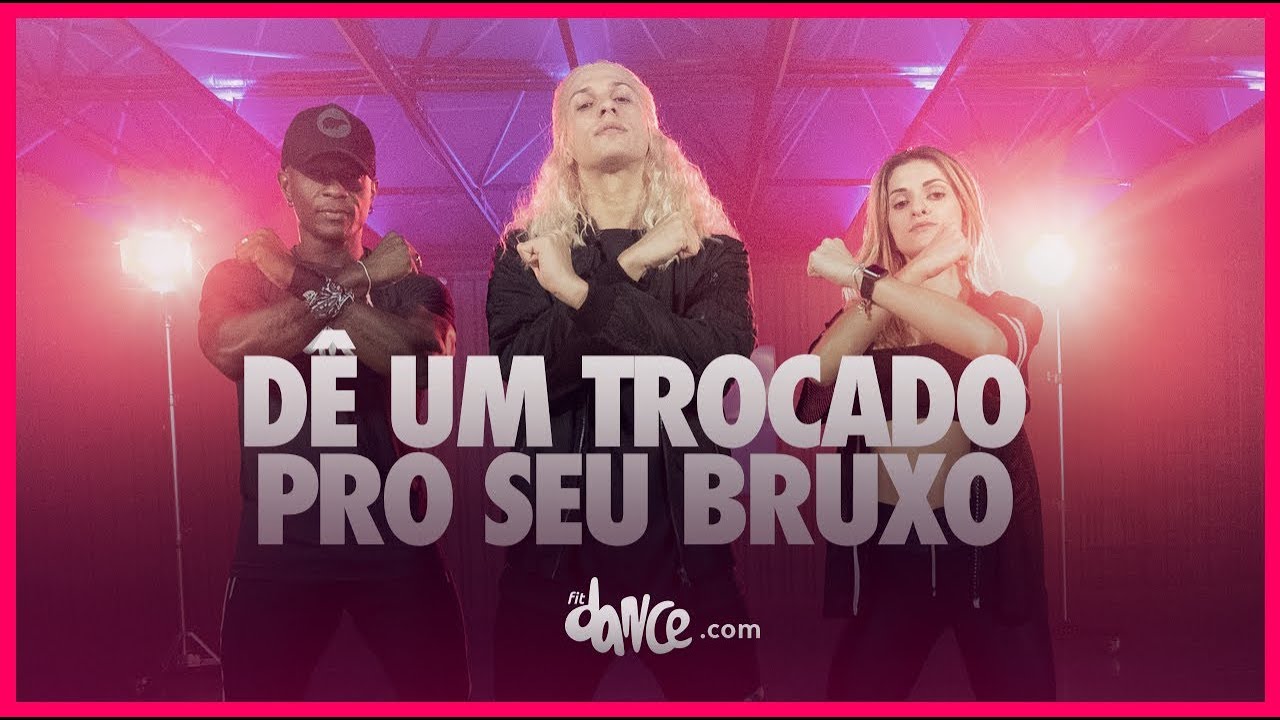 Dê um Trocado pro Seu Bruxo (Versão Forró) - [André Teclas] | FitDance TV (Coreografia Oficial)