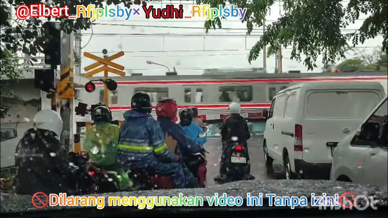 Jpl 28 TMP Taruna#keretaapi #keretaapilogistik #keretaapiindonesia #krl #perlintasankeretaapi #train