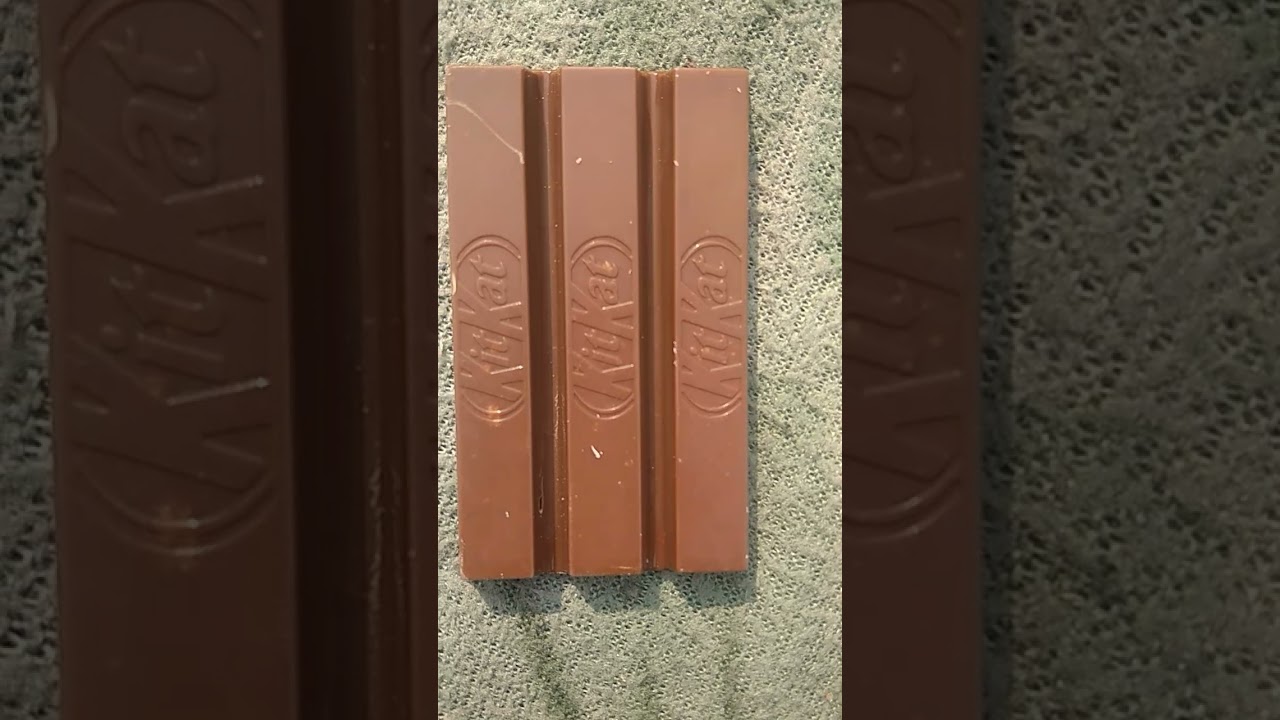 unboxing KitKat chocolate 🍫